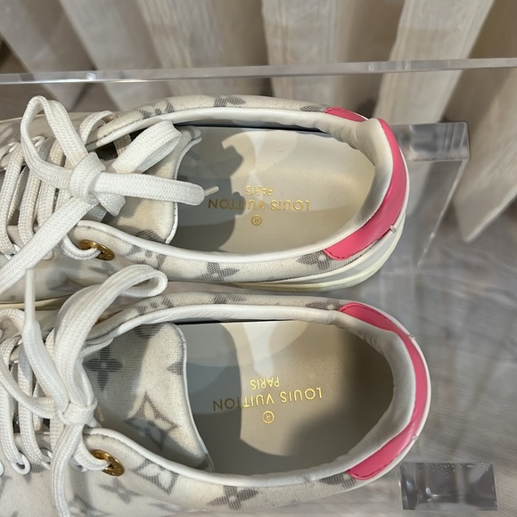 Louis Vuitton sneakers pink and white - Picture 5 of 6